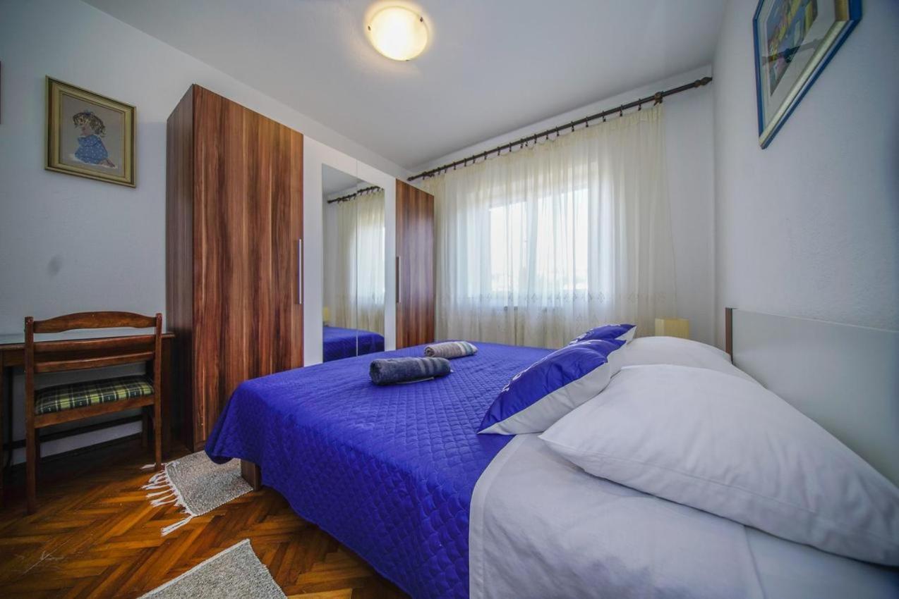 Apartman Mate Splitska Bagian luar foto
