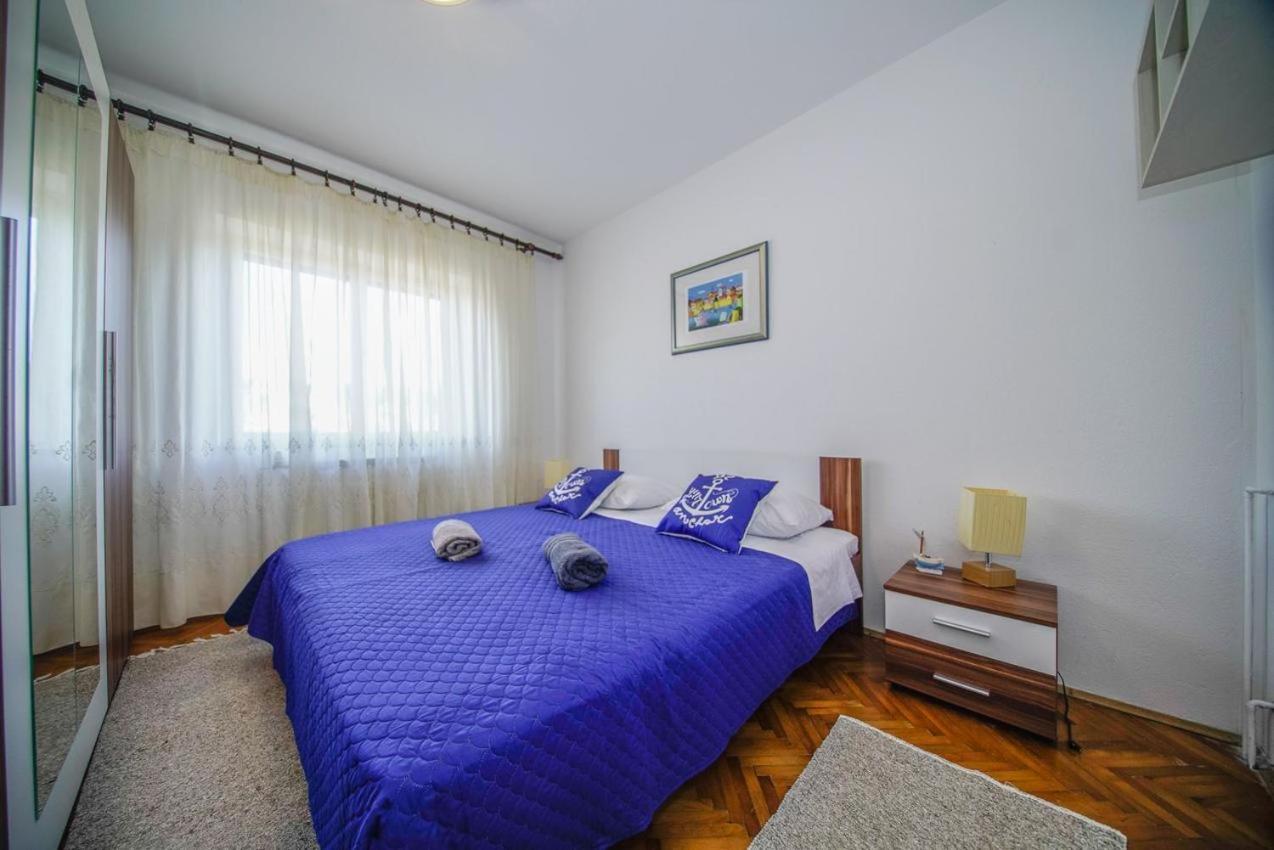Apartman Mate Splitska Bagian luar foto